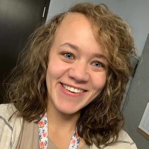 Meet your Posher, Devin